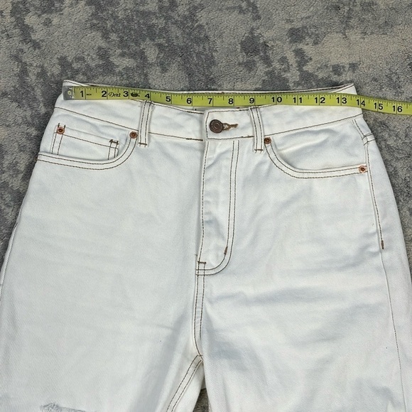 BDG High Rise Mom Jeans Ivory White Contrast Tan Stitch Urban Outfitters Sz 26 - Picture 7 of 14